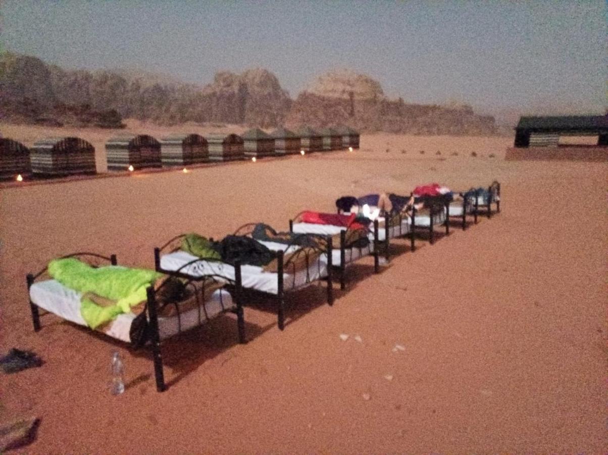 וואדי רם Bedouin Holidays Camp And Jeep Tours מראה חיצוני תמונה