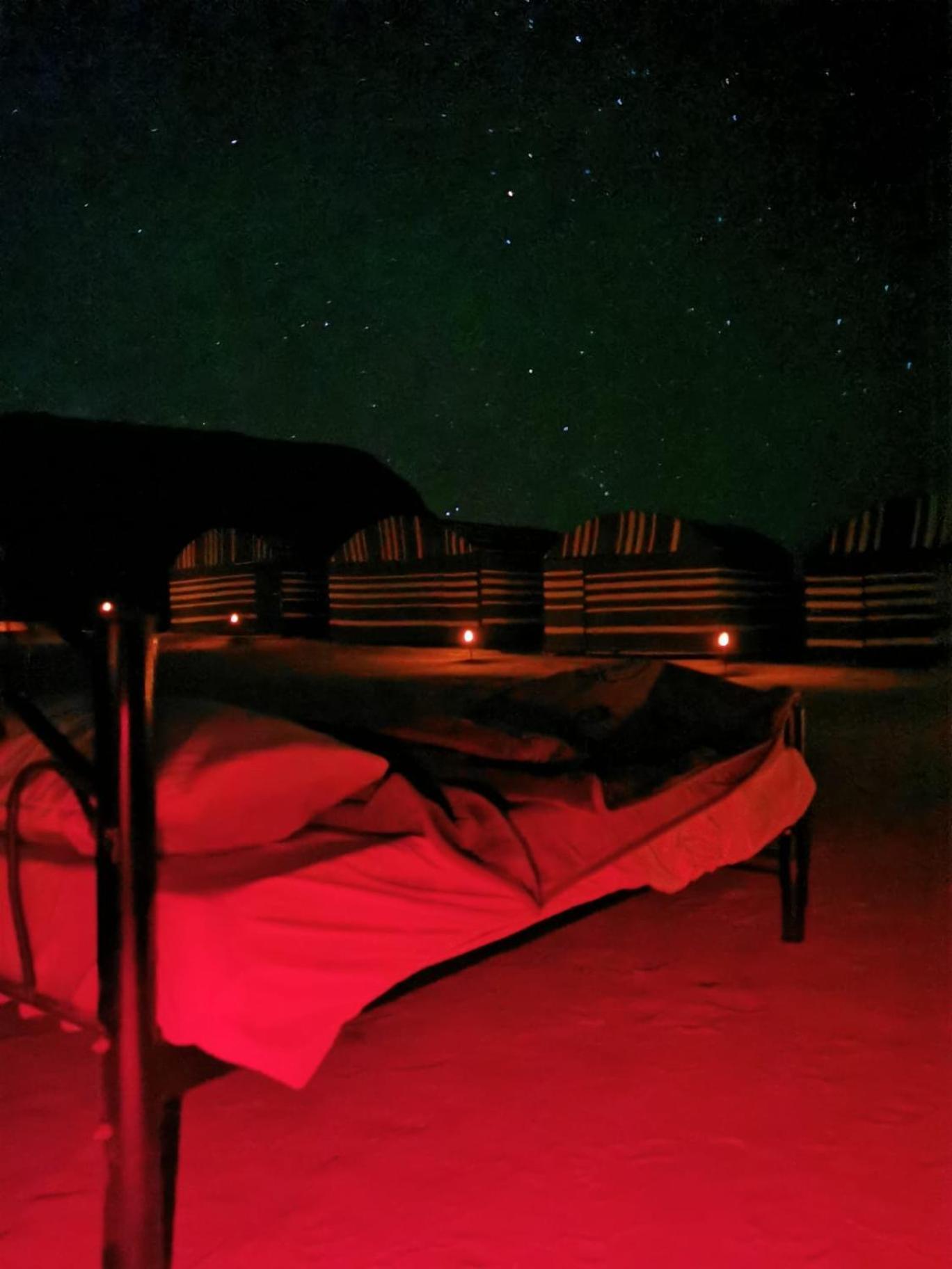 וואדי רם Bedouin Holidays Camp And Jeep Tours מראה חיצוני תמונה